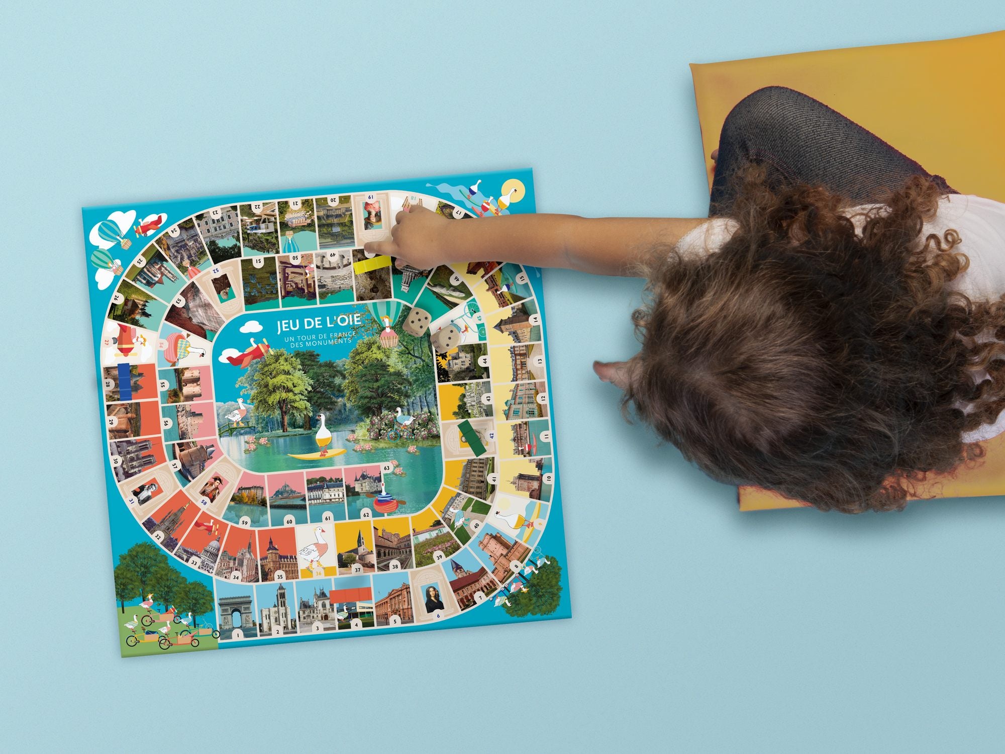 CMN Game of the Goose "A Tour of France's Monuments"