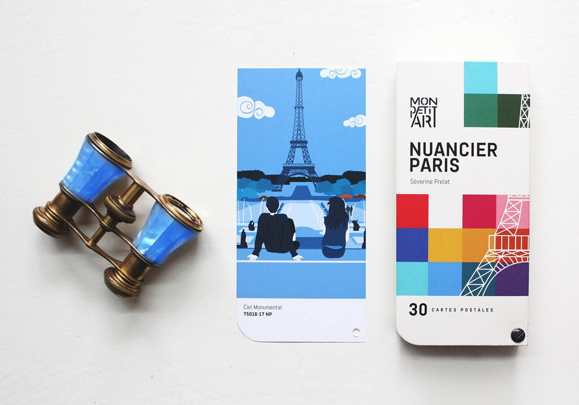 Color Guide Paris - 30 Postcards