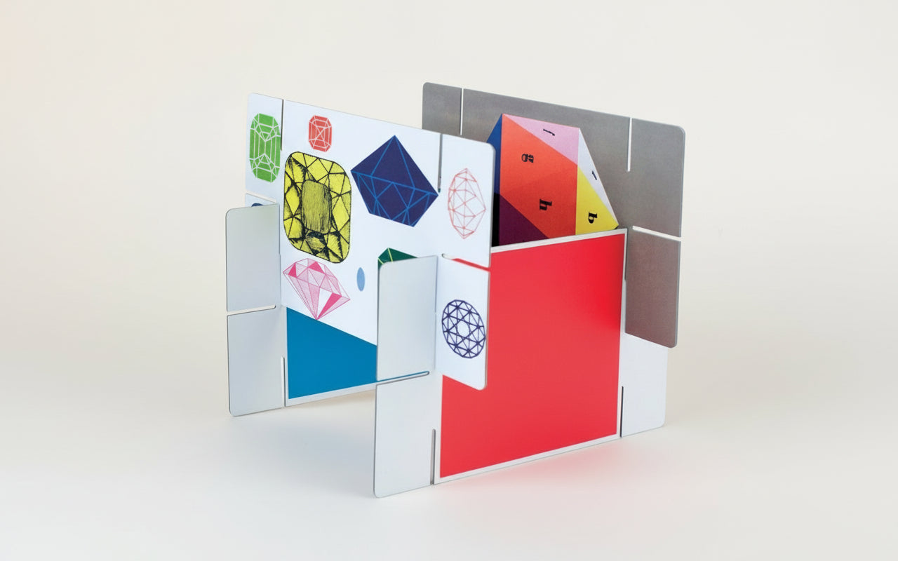 House of Cards - Medium by Charles and Ray Eames| Design – monpetitart